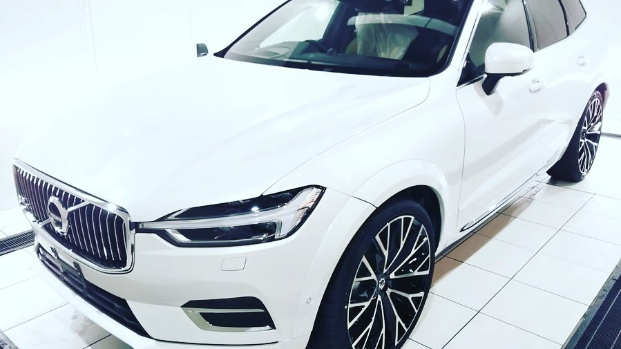 HIKARI Glass Coating On VOLVO XC60 @ HIKARI JAPAN